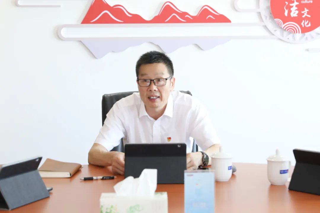 溫州港集團黨委理論學(xué)習中心組召開(kāi)習近平法治思想專(zhuān)題學(xué)習會(huì )