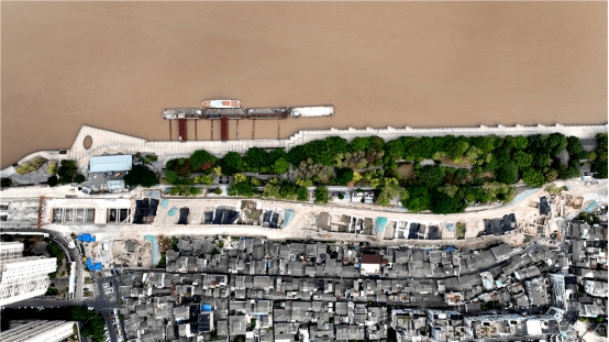 【新華網(wǎng)】海風(fēng)吹拂千年，開(kāi)放更加深化——溫州港的“前世今生”觀(guān)察