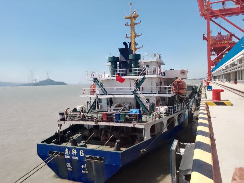 黨旗在生產(chǎn)一線(xiàn)飄揚，南岳公司2#泊位重載聯(lián)調48小時(shí)側記